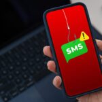 Smishing: campagna malevola contro utenti TIM Smishing,Concept,On,A,Smartphone,Screen,,Text,Message,Scam